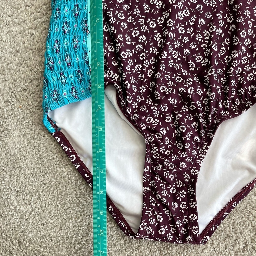 Laundry by Shelli Segal one piece bandeau swimsuit - Picture 7 of 10